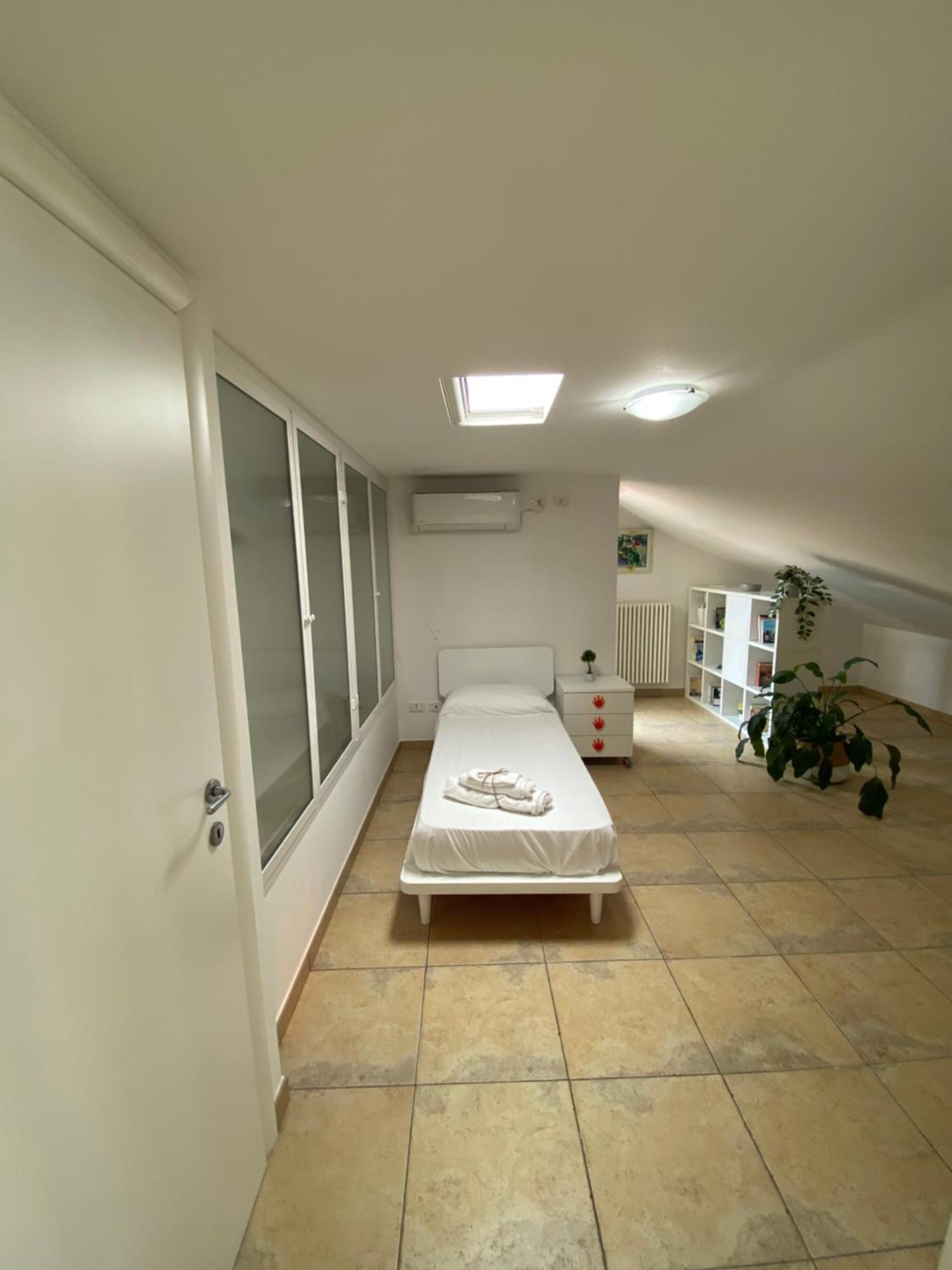 Attico Con Terrazzo Panoramico Maiella - 1Piano - Vasto Apartamento Exterior foto